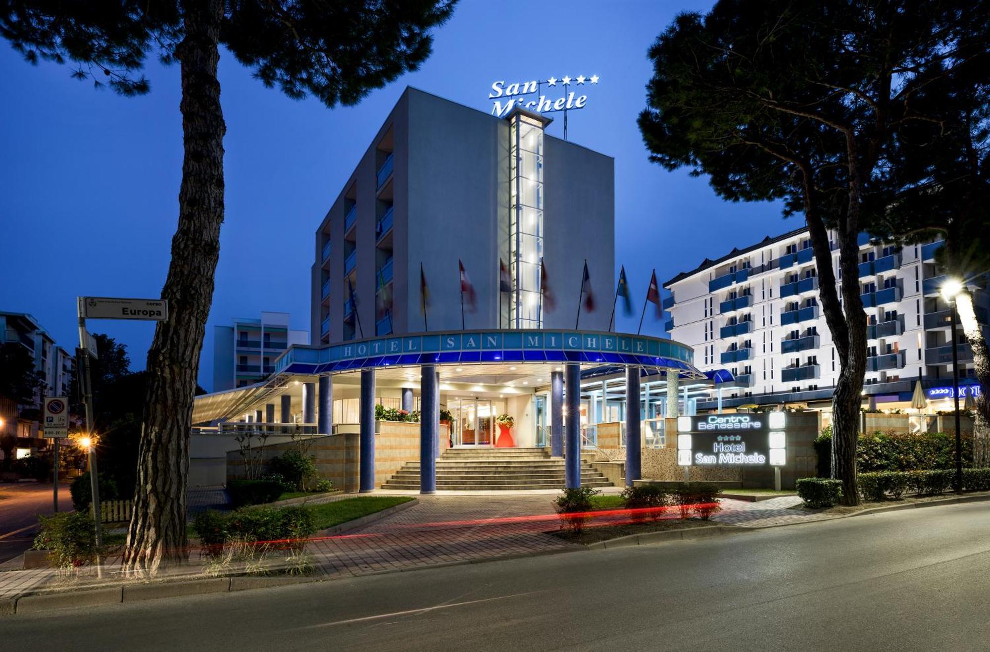 Hotel San Michele Бибионе Экстерьер фото